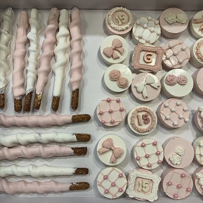 Dessert Package (Includes Customizations)