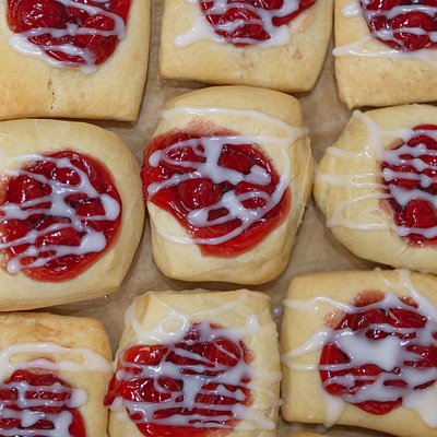 Cherry Danish (4-pack) 