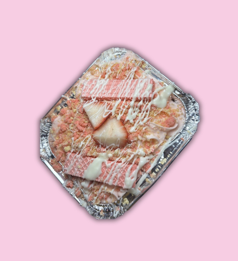 Strawberry Crunch Cake Pan  [Temple only]