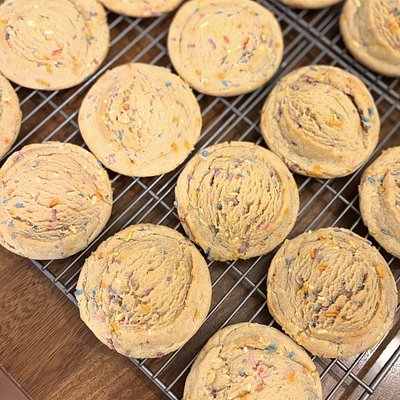 Large Vanilla Sugar Sprinkle Cookies