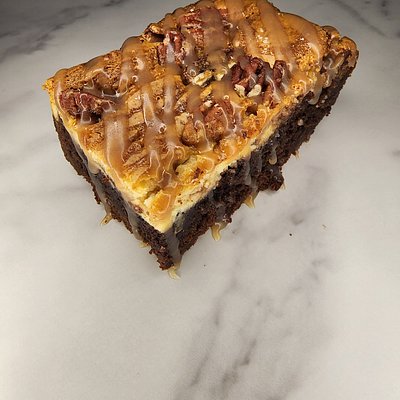 Seasonal Brownies- Turtle Cheesecake