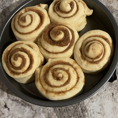 Cinnamon Rolls 