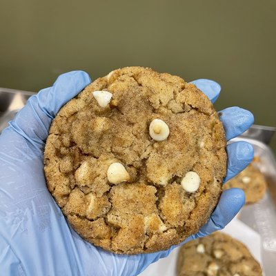Churro Toffee White Chocolate Chip Cookies (1/2 Dozen)