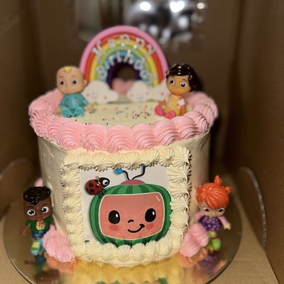 3 Layer 8” Round Cake 