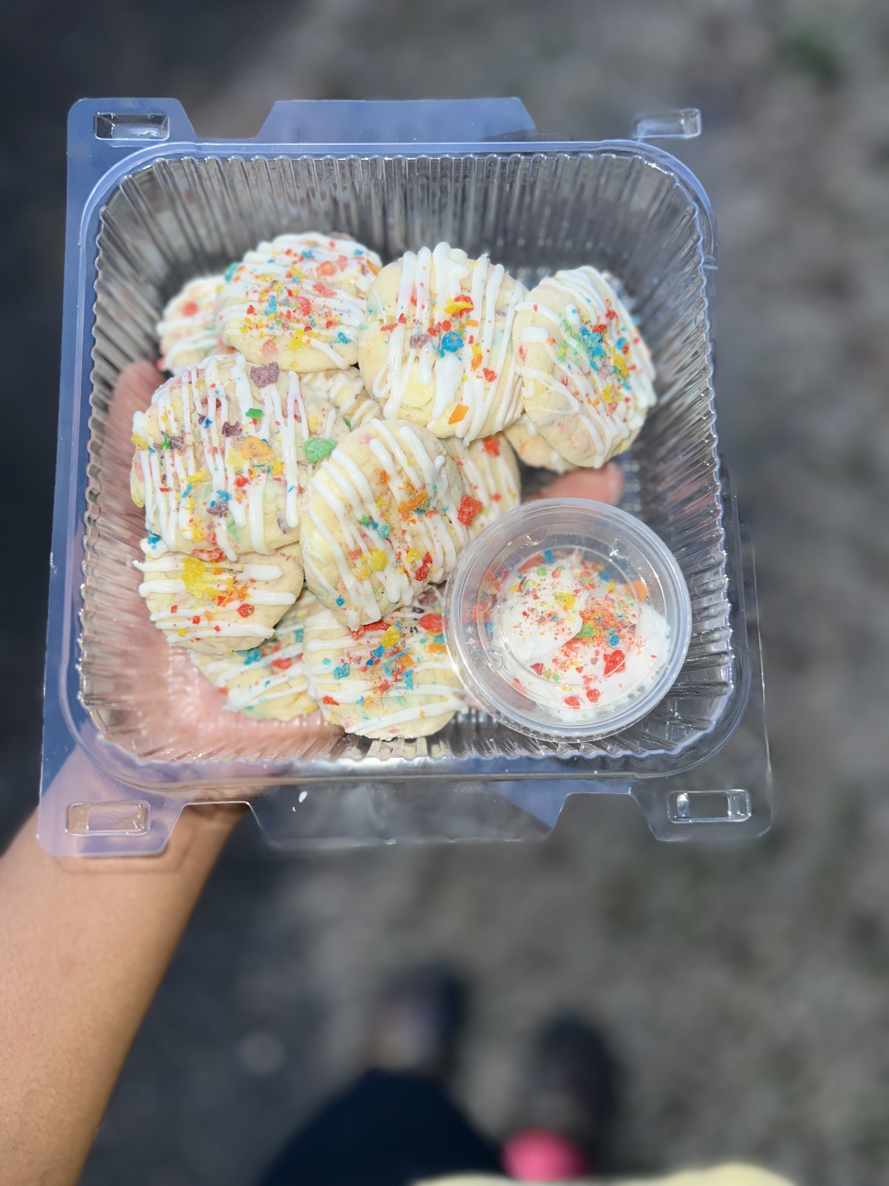 Fruity Pebbles Cookie Dippers