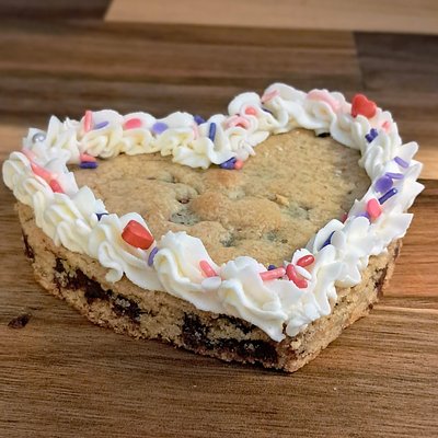 Simple Valentine's Cookie Cake