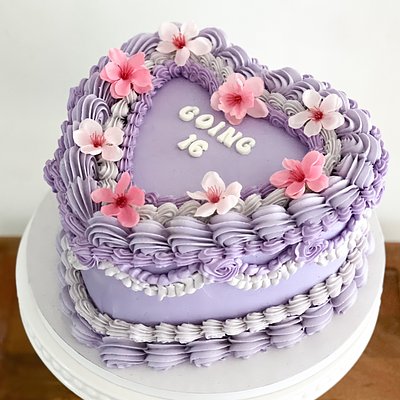 10inch Heart Cake