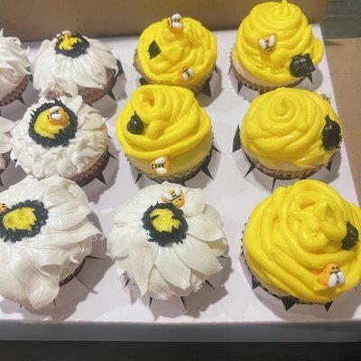 Winnie the Pooh Inspiration Themed Baby Shower Cupcakes