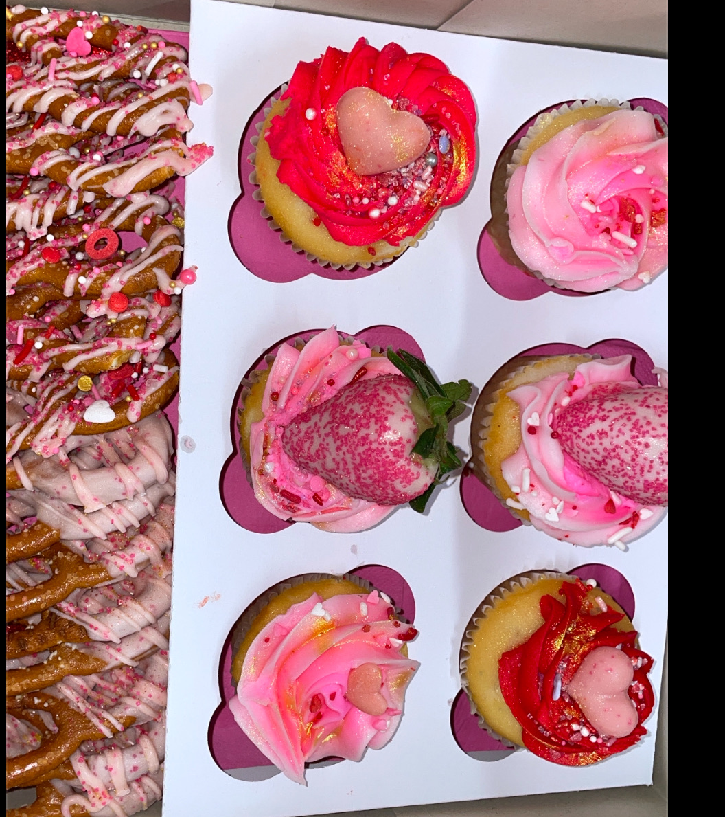 Berry Cute Cupcake Box