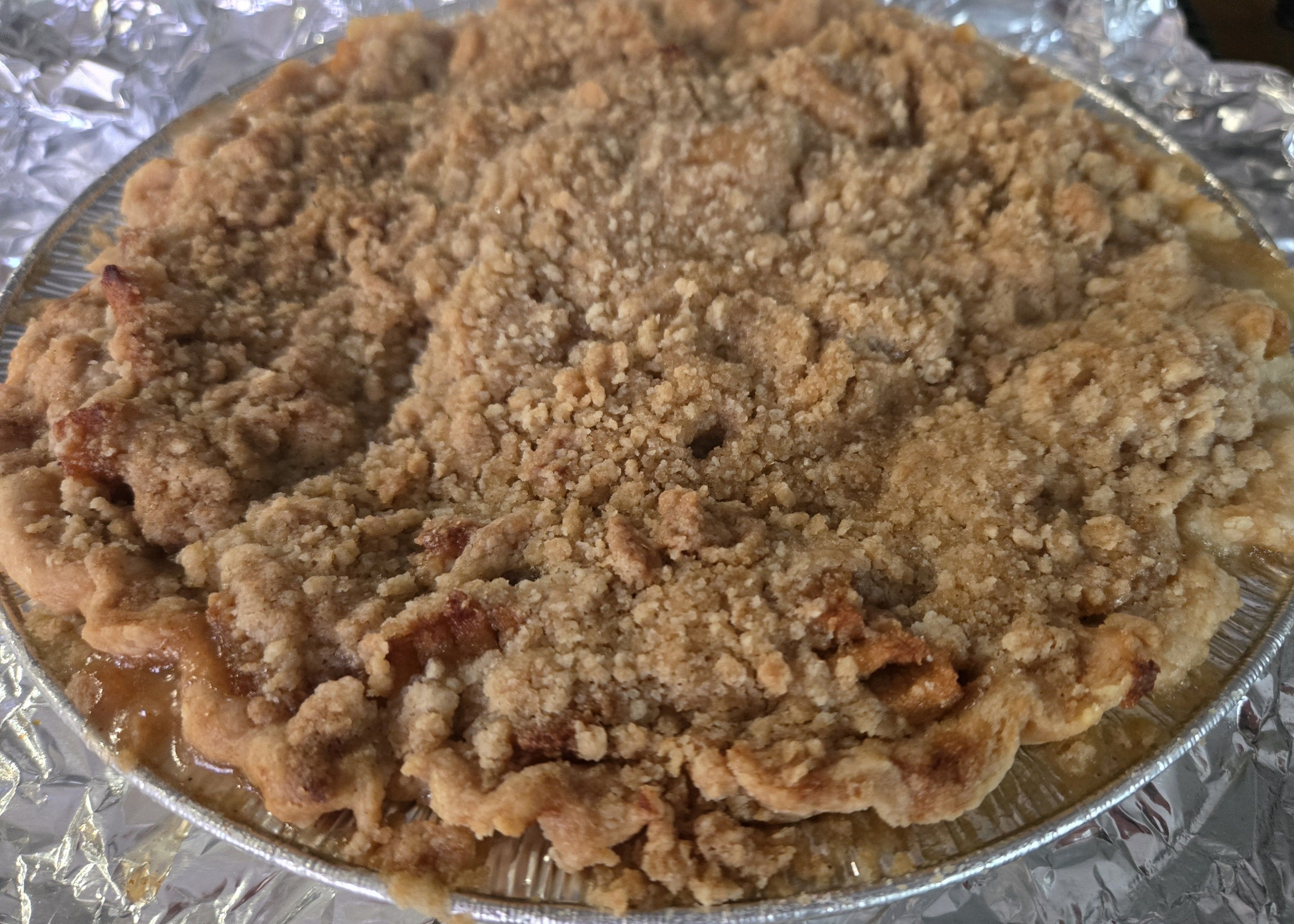 9" "Dutch"Apple Pie With Streusel Topping