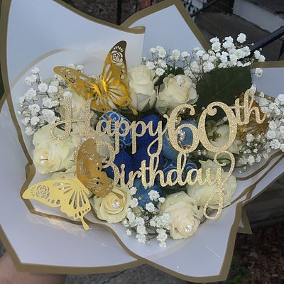 Small strawberry Flower bouquet 