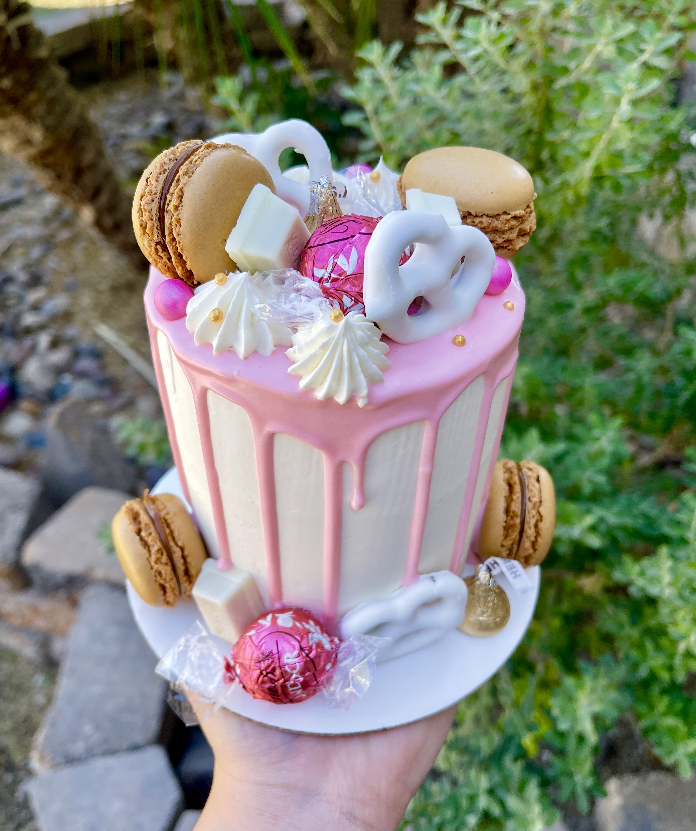 4” Round Cake