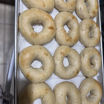 Plain Sourdough Bagel (4 Per Order) 