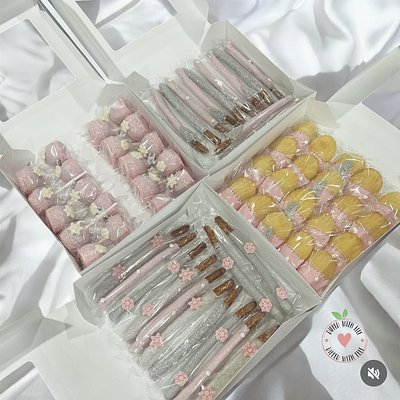 Small Luxury Party Package (6 Dozen) ($240-$300)