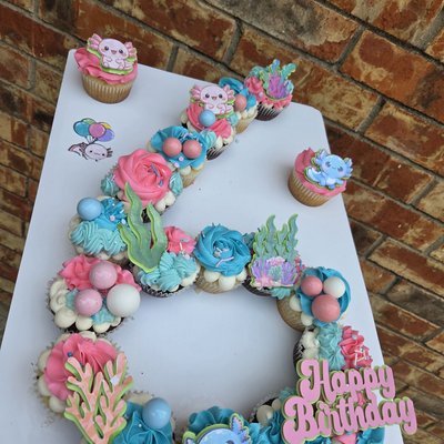 #6 Cupcakes Axolotl Theme 