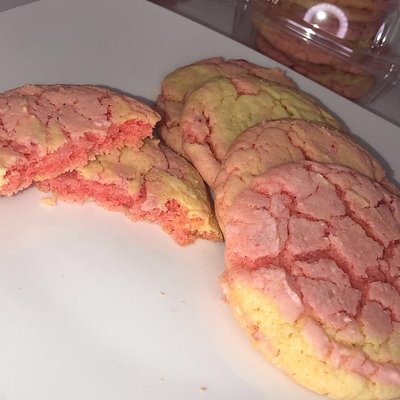 The Strawberry Lemonade Cookie