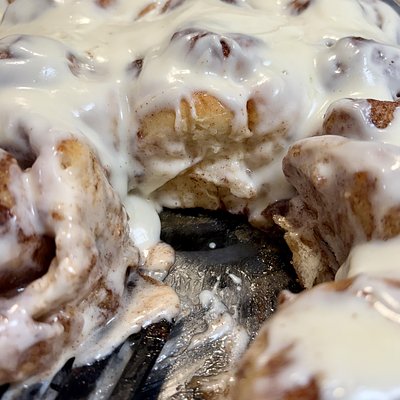 Cinnamon Rolls + Cream Cheese Frosting (3 or 6) 