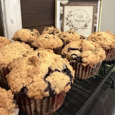 6 Blueberry Muffins 