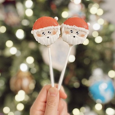 #8 SANTA POPS