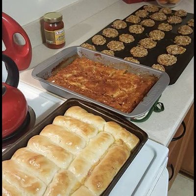 Pepperoni Rolls With Or Without Cheese-Half Dozen