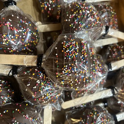 Cakesickles 