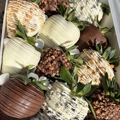 1 Dozen Strawberries 