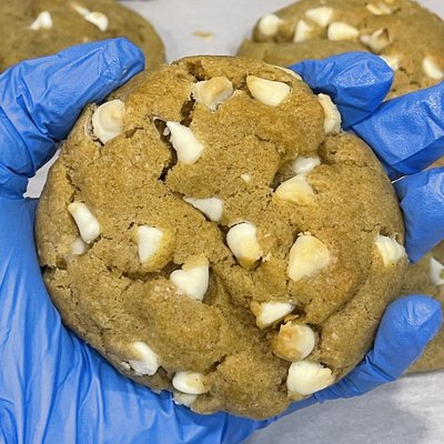 Pumpkin Spice White Chocolate Chip Cookies (1/2 Dozen)
