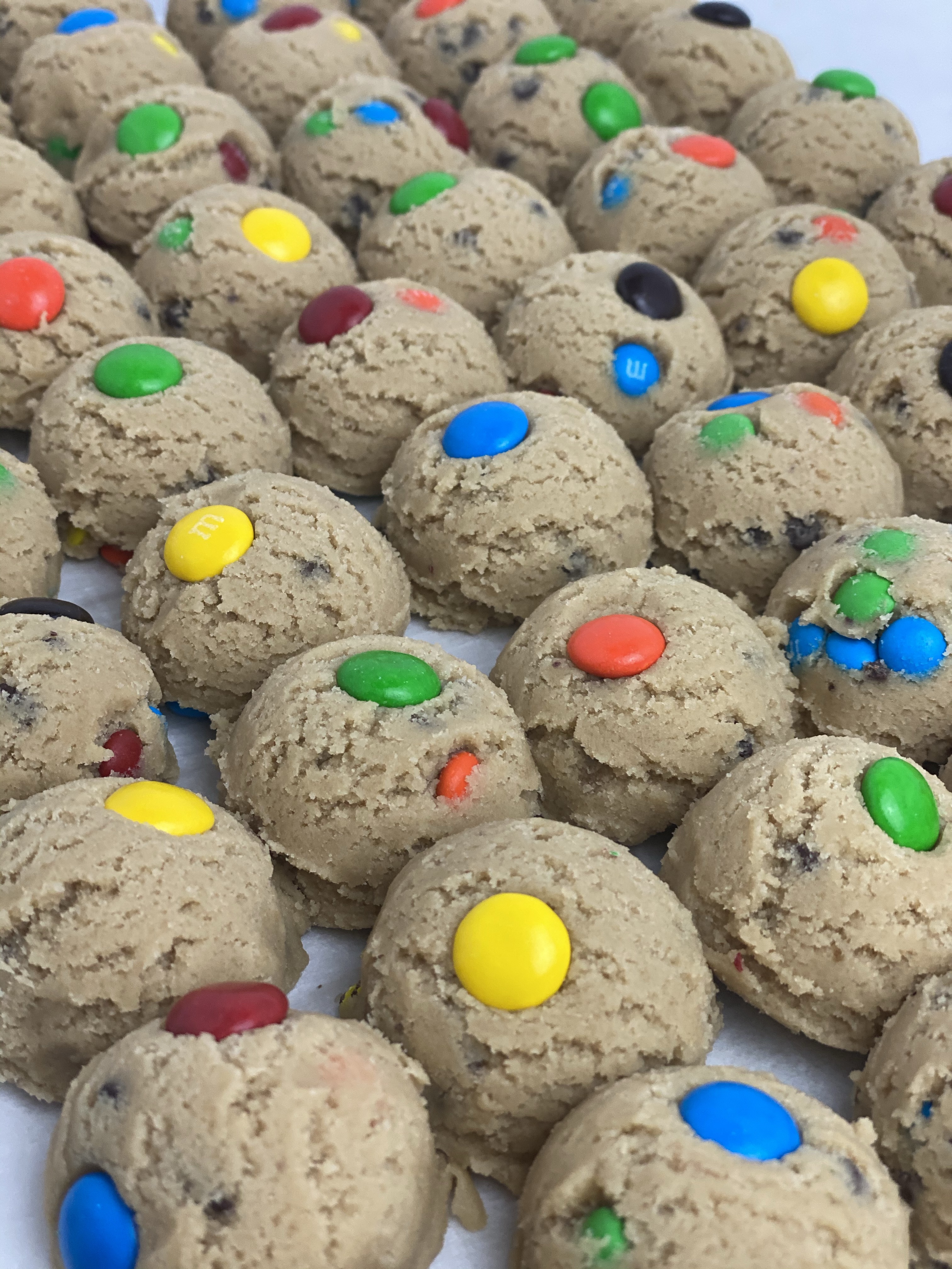 School Work Bribe M&M's - 32oz container makes 21 cookies