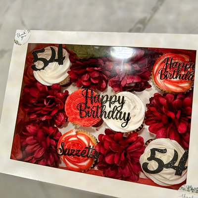 🌸💕Special Jumbo Cupcake Box💕🌸
