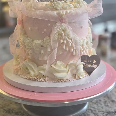 6 Inch HEART CAKE  2 Layer