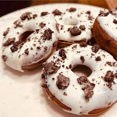Chocolate Cookies & Cream Donuts