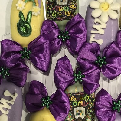 Luxe Designed Cakepops/ Sicles