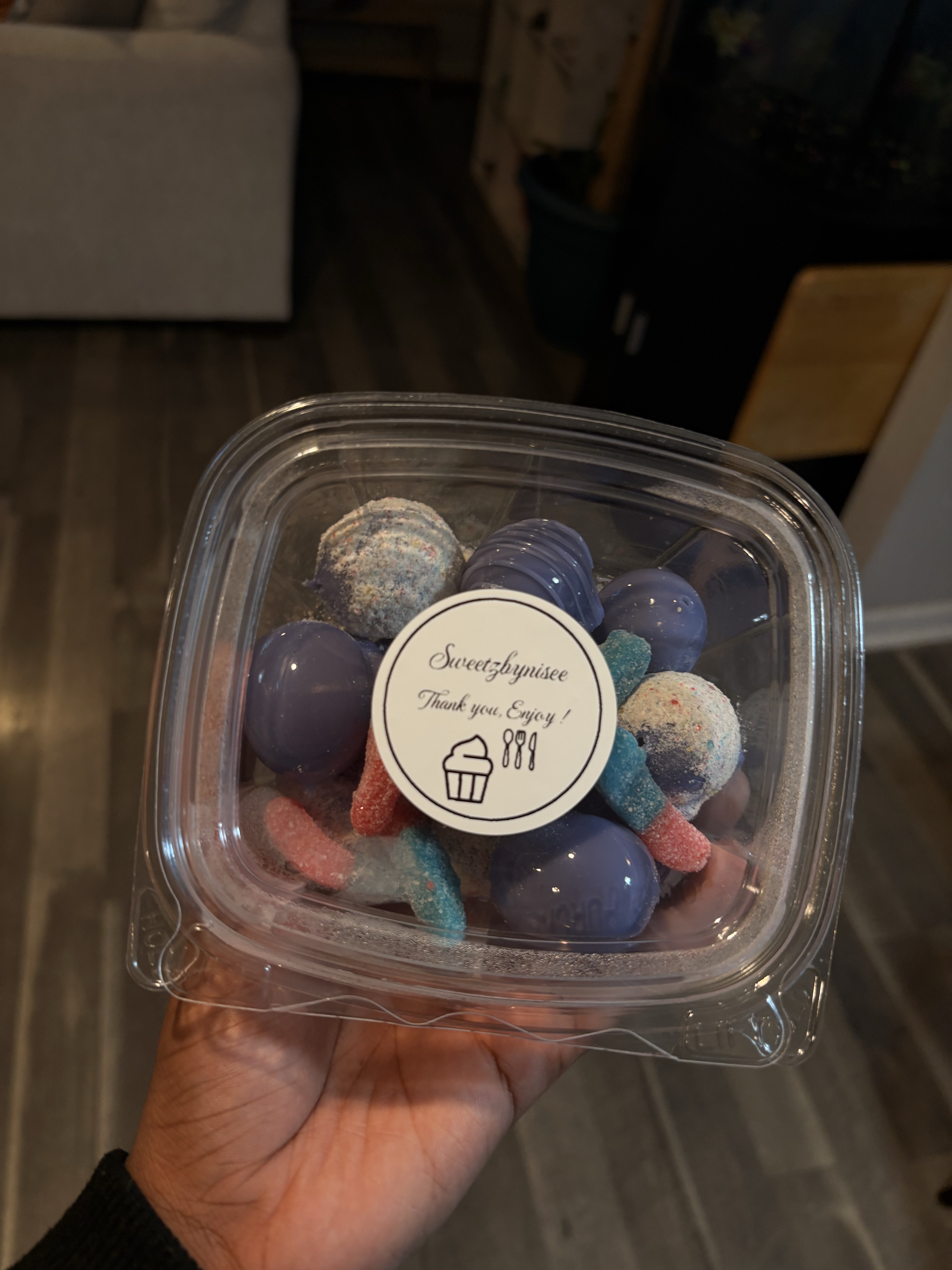 Small Pan Of Candy Grapes