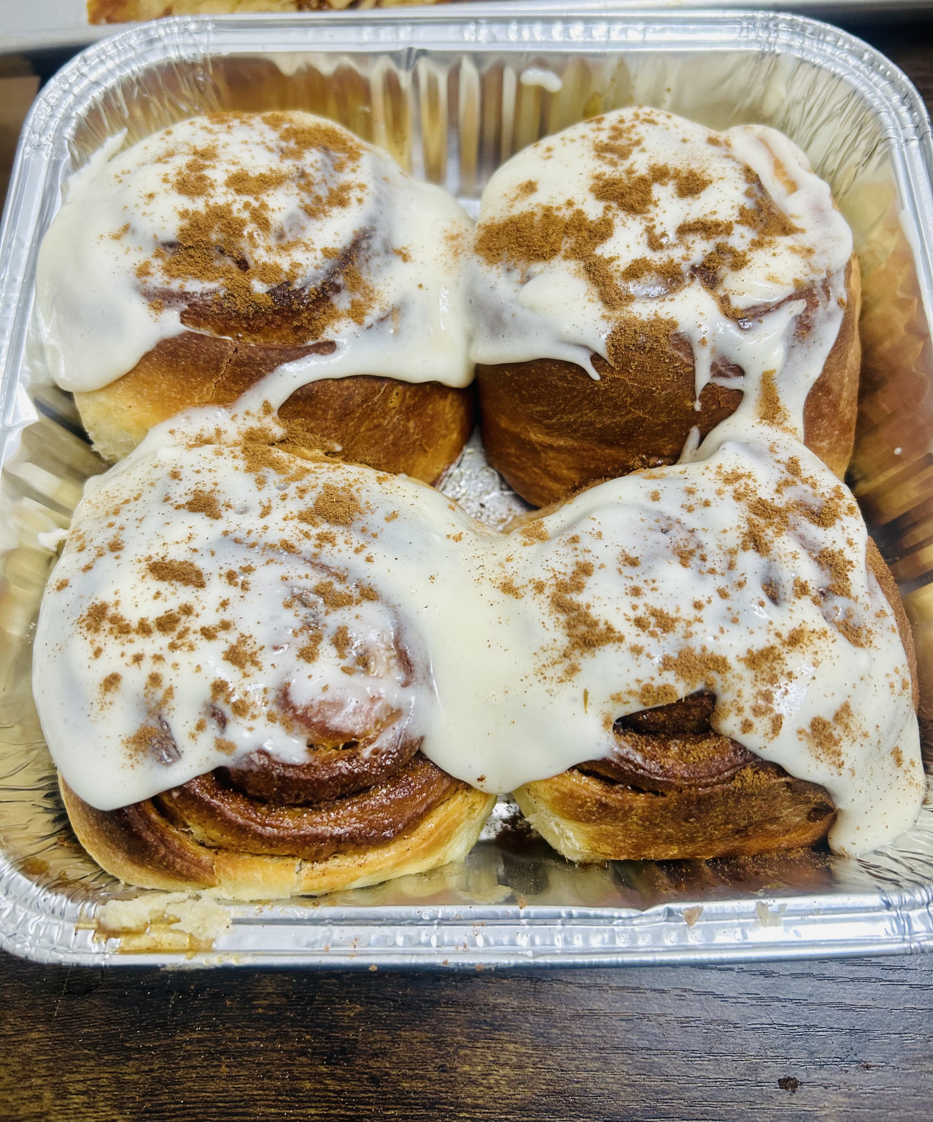 4 Pack Gooey Sourdough Classic Cinnamon Rolls With buttercream frosting 