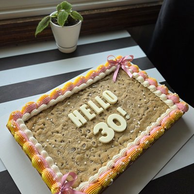 Mega Custom Cookie Cake (Feeds 20-25)