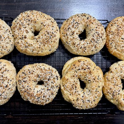 Everything Bagels 6 Pack