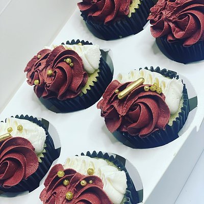 Cupcakes (decorative )