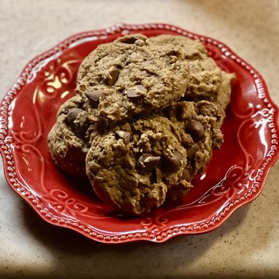 12 Count Gluten Free Oatmeal Chocolate Chip Cookies