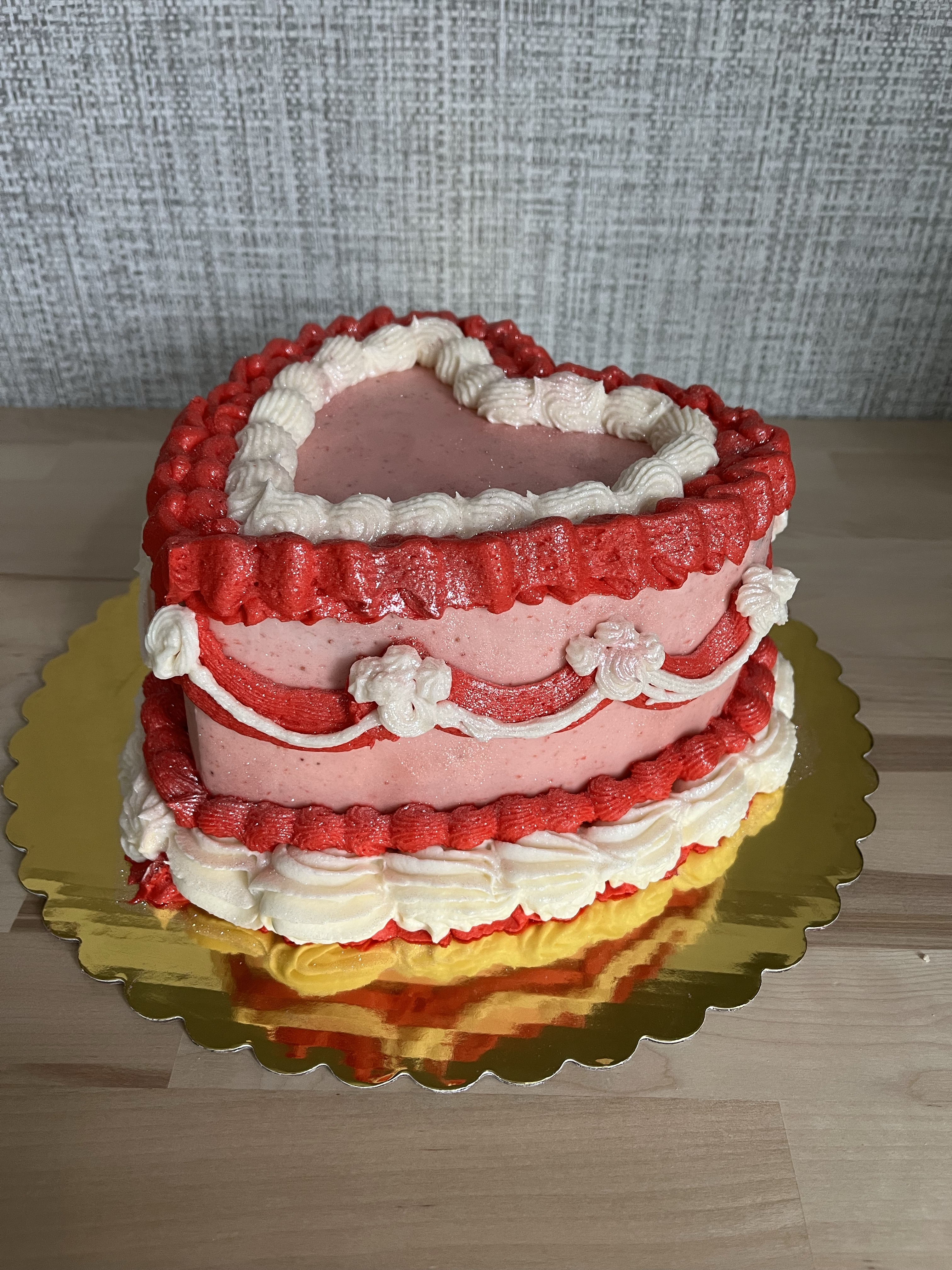 8” Heart Cake 