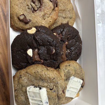  Stuffed Cookie Sampler
