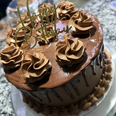 8”  Cake (serves 12-16)