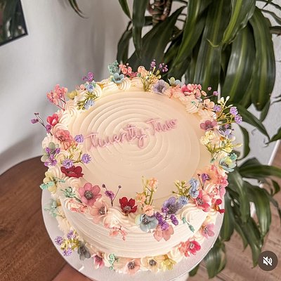 Single Tiered Cake