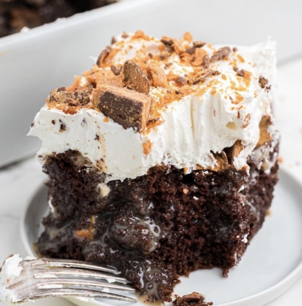 Mini Butterfinger Poke Cake