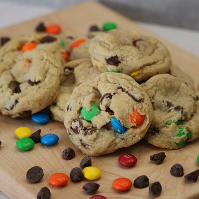 M&M