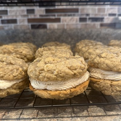 Brown Butter Sourdough Pumpkin Spice Oatmeal Cream Pies 