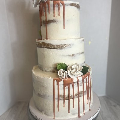 Costum 3 Tiered Cake 