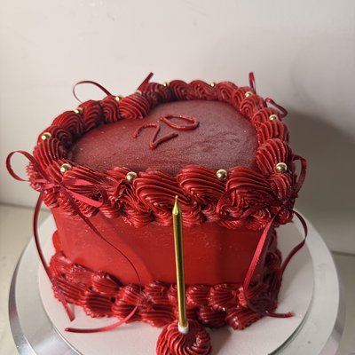 6” 2 layer heart cake