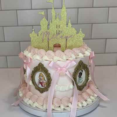 6 Inch - 2 Layer Custom Cake Feeds 8-10