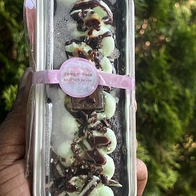 Mini Cake Pans - Andes Chocolate Mint