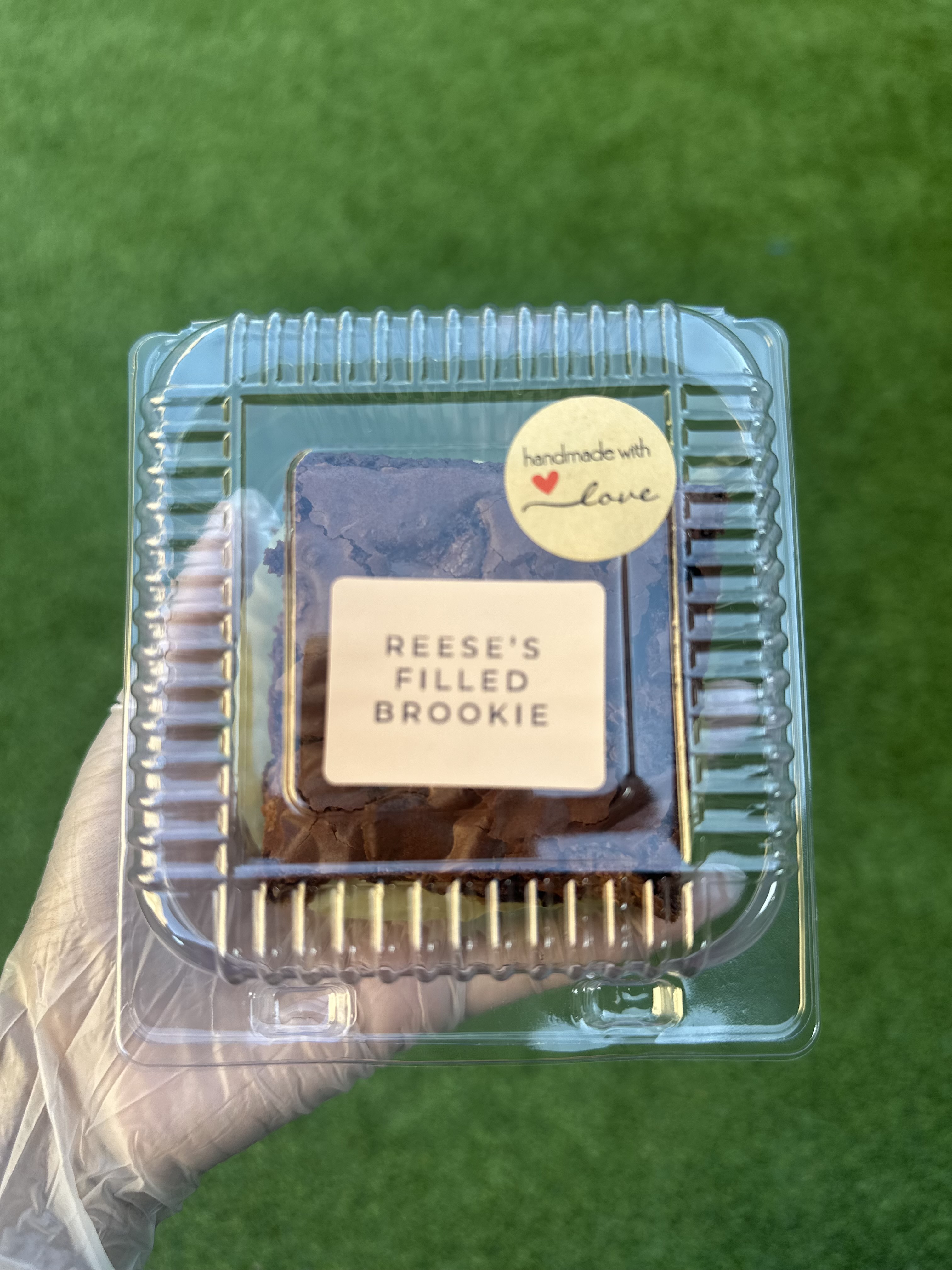 Reese’s Filled Brookie